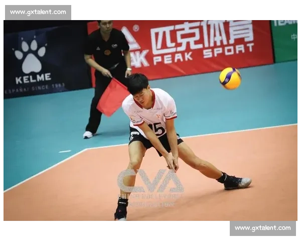 王鹤棣横扫赛场！全胜战绩霸气兑现网球豪言