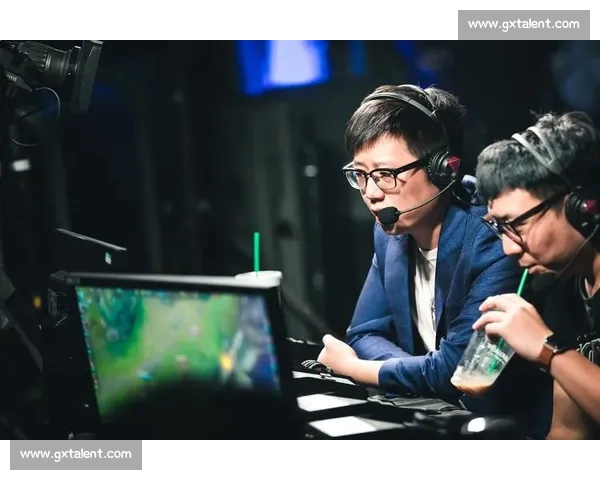 LPL解说们的“饭碗”有多难从备稿到临场反应的考验 LPL解说们的“饭碗”有多难从备稿到临场反应的考验